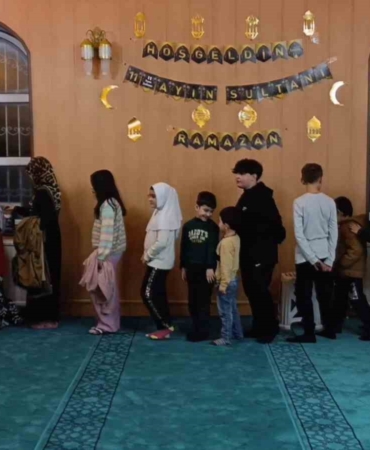haci-huseyin-camiinde-cocuklara-yonelik-etkinlikler-ve-ramazan-hazirliklari-ZtpAIIBu.jpg