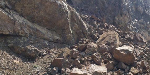 Heyelan Sonrası Yola Düşen Taşların Temizlenmesi: Güvenli Yolculuk İçin Adımlar