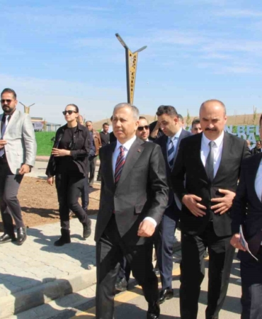 icisleri-bakani-yerlikaya-hayvanlari-koruma-kanunu-uygulama-hazirliklari-tamamlandi-rhzHwVtN.jpg