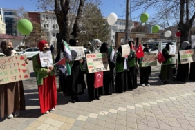 igdirda-gazze-icin-sessiz-protesto-bAXTiF5q.jpg