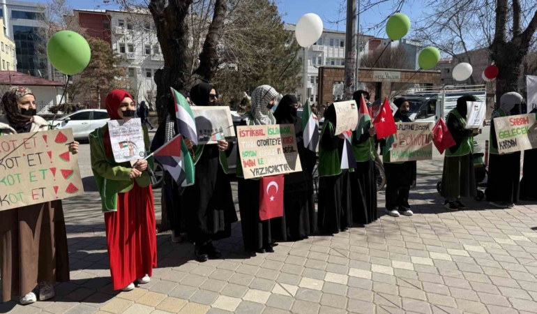 igdirda-gazze-icin-sessiz-protesto-bAXTiF5q.jpg