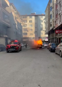igdirda-ticari-arac-yangini-arac-kullanilamaz-hale-geldi-Bg5MN6IJ.jpg
