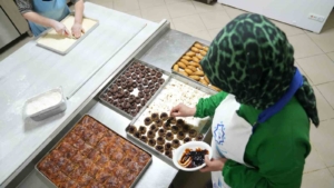 kadin-kooperatifinden-essiz-bayram-tatlilari-geleneksel-lezzetler-G4NcvchW.jpg