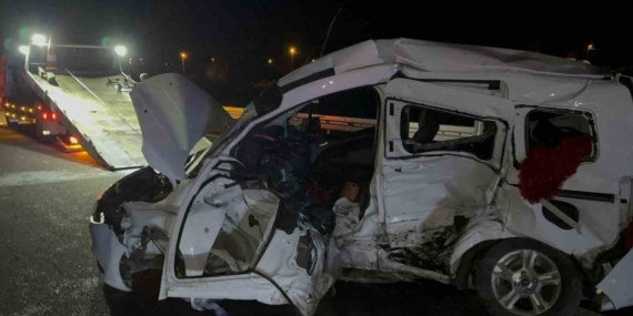 Kars'ta Meydana Gelen Feci Trafik Kazasında 2 Ölü, 5 Yaralı: Olayın Ayrıntıları Ortaya Çıktı Kars’ta Meydana Gelen Feci Trafik Kazasında 2 Ölü, 5 Yaralı: Olayın Ayrıntıları Ortaya Çıktı