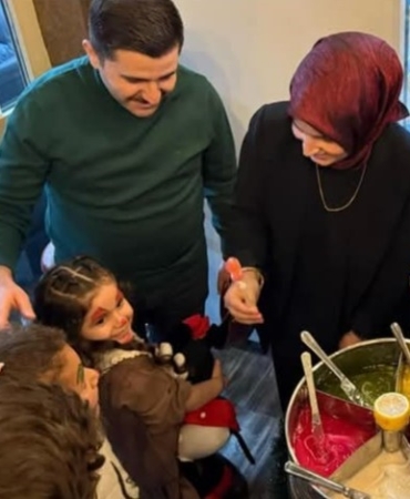 kaymakam-bulut-oksuz-ve-yetim-cocuklarla-iftar-sofrasinda-bulustu-lItQXAkv.jpg