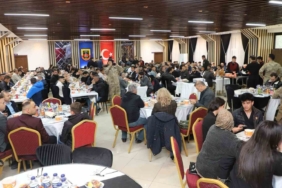 kaymakam-uguz-sehit-aileleri-ve-gazilerle-birlikte-iftar-programinda-bulustu-geShbeLF.jpg