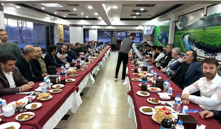 malatyada-bingollulerin-iftar-bulusmasinda-birlik-ve-beraberlik-vurgusu-CuXlh4Ub.jpg