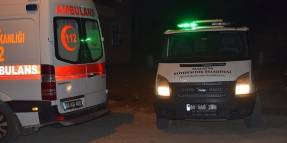 Malatya'da Otomobil ile Çarpışan Traktörün Sürücüsü Hayatını Kaybetti: Kaza Anı ve Sonrası Malatya’da Otomobil ile Çarpışan Traktörün Sürücüsü Hayatını Kaybetti: Kaza Anı ve Sonrası