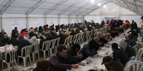 Malatya'da Ramazan Ayının İlk İftarı Coşkuyla Açıldı Malatya’da Ramazan Ayının İlk İftarı Coşkuyla Açıldı
