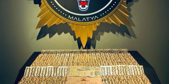 Malatya'da Torbacıların Kökü Kazındı: 13 Kişi Tutuklandı Malatya’da Torbacıların Kökü Kazındı: 13 Kişi Tutuklandı