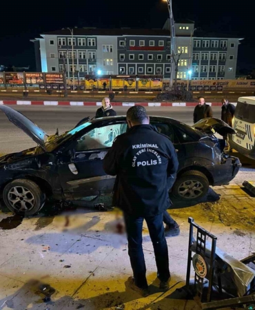 malatyada-trafik-kazasi-1-kisi-hayatini-kaybetti-1-yarali-YeHBB5U6.jpg