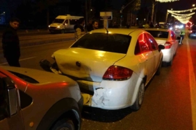 malatyada-zincirleme-trafik-kazasi-bir-yarali-25mSKGza.jpg
