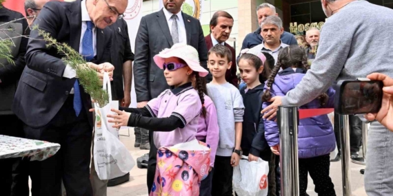 Malatyalılarla Buluşan 7 Bin Fidan: Yeşil Geleceğin Temelleri Atılıyor