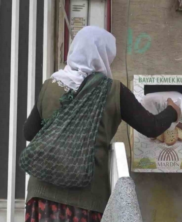 mardinde-bayat-ekmek-kutusu-ile-israfi-onleyen-yenilikci-uygulama-sKgz8avu.jpg