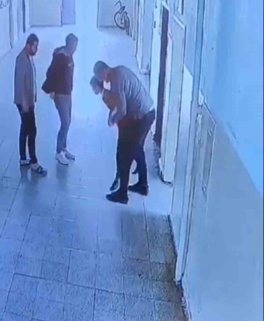 mardinde-bogazina-cisim-kacan-ogrenciyi-mudur-yardimcisi-kurtardi-bir-kahramanlik-hikayesi-MkY3r1LY.jpg