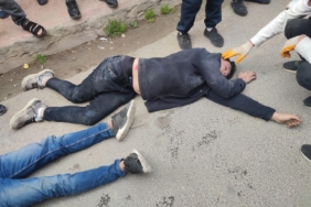 mardinde-motosikletin-yayaya-carpmasi-sonucu-3-kisi-yaralandi-9gn67M1a.jpg