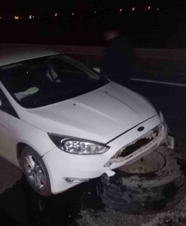 mardinde-seyir-halindeki-otomobile-tir-tekerlegi-carpti-surucu-yaralandi-S7qT4FJA.jpg