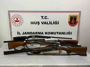 mus-il-jandarma-komutanligindan-operasyon-75-kisi-yakalandi-kacak-esya-ele-gecirildi-esQkNmtQ.jpg