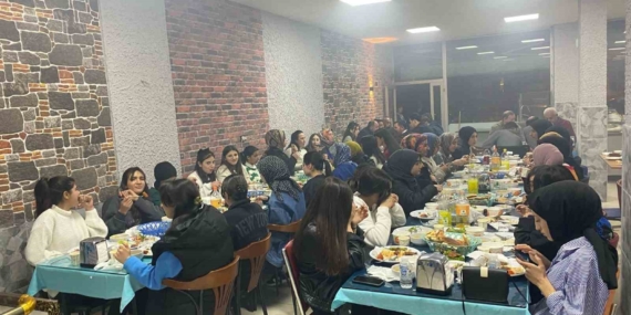 Öğrencilere Özel Anlam Dolu İftar Etkinliği Öğrencilere Özel Anlam Dolu İftar Etkinliği
