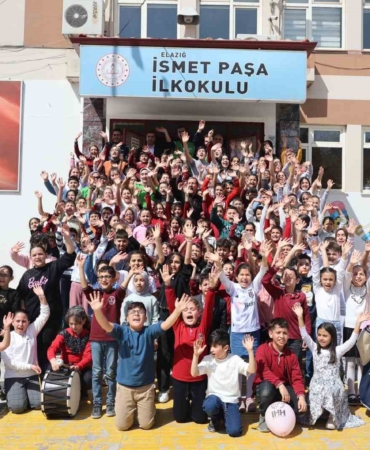 ramazan-bayramini-neseyle-kutlayan-en-renkli-okul-vmzr8GbH.jpg