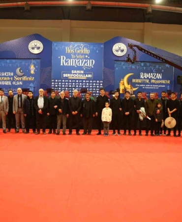 ramazan-etkinliklerinde-darul-hazen-tasavvuf-toplulugunun-buyuleyici-performansi-zY7vLzN7.jpg