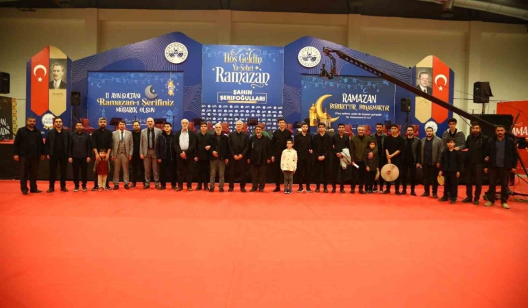 ramazan-etkinliklerinde-darul-hazen-tasavvuf-toplulugunun-buyuleyici-performansi-zY7vLzN7.jpg