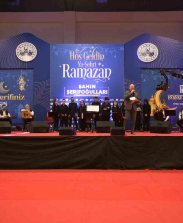 ramazan-etkinliklerinde-engelsiz-yasam-korosu-ve-tasavvuf-toplulugunun-unutulmaz-performansi-E1j2jUJW.jpg
