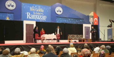 ramazan-etkinliklerinde-unutulmaz-tiyatro-gosterimi-Hfkz3gZS.jpg