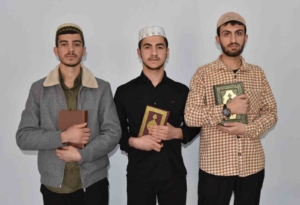 sadece-dort-ayda-hafizlik-basaran-gencler-rsaKBq5Y.jpg