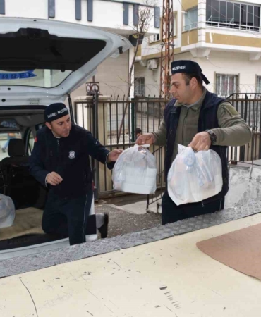 sahinbey-belediyesi-100-bin-kisiye-sicak-yemek-ulastiriyor-FOxsdSzH.jpg