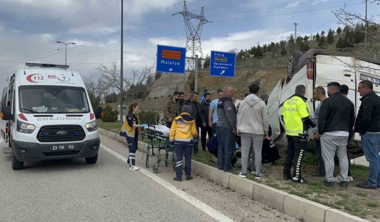 ticari-arac-takla-atti-surucu-sans-eseri-hayatta-kaldi-WVKHqzcK.jpg