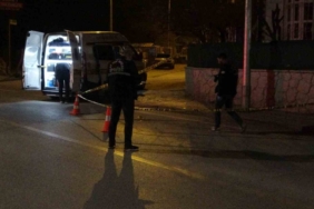 ticari-takside-silahli-saldiri-yarali-yolcu-yola-atildi-es1QeSNf.jpg