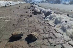 Tunceli'de Taş ve Kaya Düşmeleri Tehlikesi tuncelide-tas-ve-kaya-dusmeleri-tehlikesi-zIr7kZUe.jpg