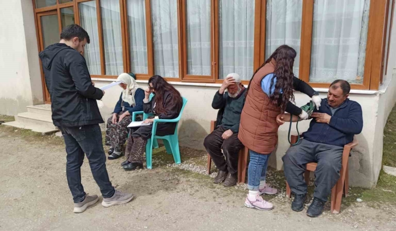 tusba-ekipleri-her-koyde-saglik-hizmeti-sunarak-toplum-sagligini-koruyor-CeyXu9Ki.jpg