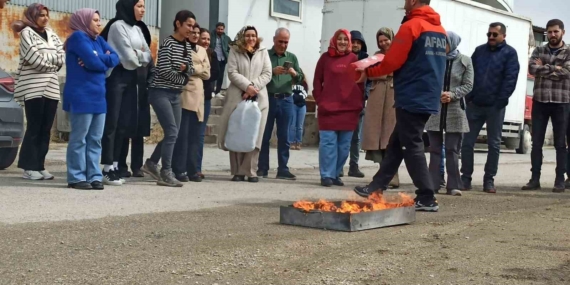 Tuşba Sağlık Müdürlüğü Personeline Özel Afet Yönetimi Eğitimi Tuşba Sağlık Müdürlüğü Personeline Özel Afet Yönetimi Eğitimi