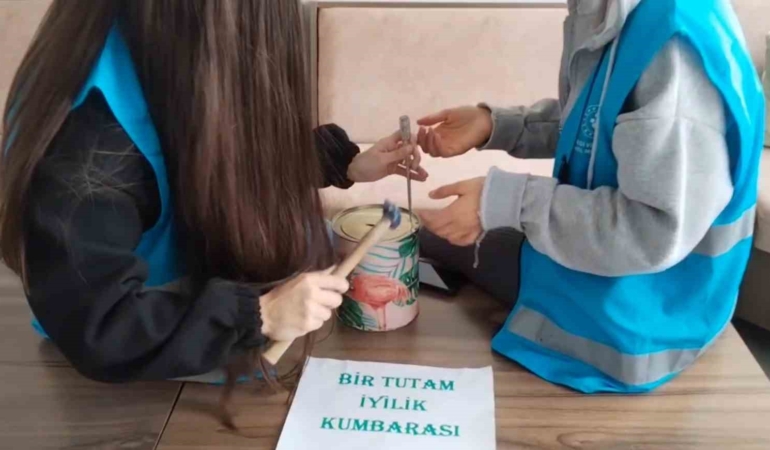 universite-ogrencilerinin-hayata-gecirdigi-bir-tutam-iyilik-projesi-7EIEjrtT.jpg
