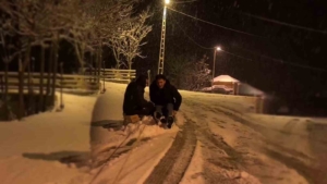uzunderede-genclerin-kis-eglencesi-kdKcy528.jpg