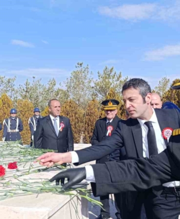 vanda-18-mart-sehitleri-anma-gunu-ve-canakkale-zaferi-anlami-ve-onemi-iYutblPp.jpg