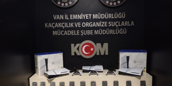 Van'da Gümrük Kaçağı Malzemeler Ele Geçirildi Van’da Gümrük Kaçağı Malzemeler Ele Geçirildi