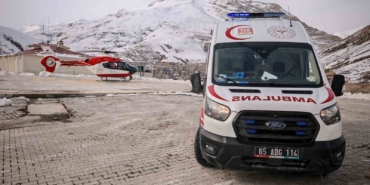 vanda-helikopter-ambulansla-acil-saglik-hizmeti-197WLFTF.jpg