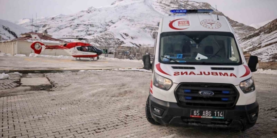 Van'da Helikopter Ambulansla Acil Sağlık Hizmeti Van’da Helikopter Ambulansla Acil Sağlık Hizmeti