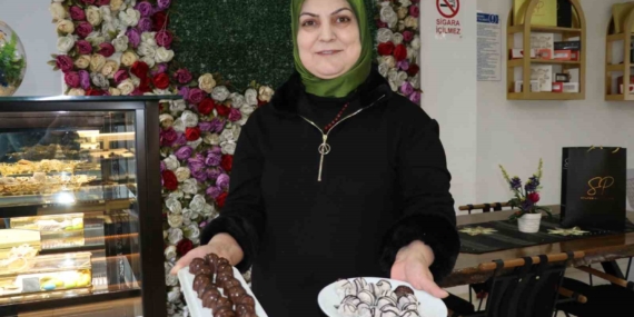 Van'da Otlu Peynirli ve Kavutlu Çikolata Üretimi Van’da Otlu Peynirli ve Kavutlu Çikolata Üretimi