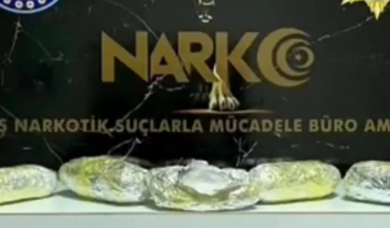 vanin-ercis-ilcesinde-uyusturucu-operasyonu-2-kilo-629-gram-ele-gecirildi-2K1VxH9x.jpg