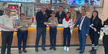 vanmall-alisveris-merkezinde-8-mart-dunya-kadinlar-gunu-kutlamasi-dFbi5mRk.jpg