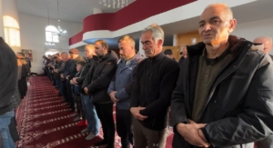 yuksekovada-bayram-namazi-coskusu-camilere-akin-etme-anlari-H6gVqgFz.jpg
