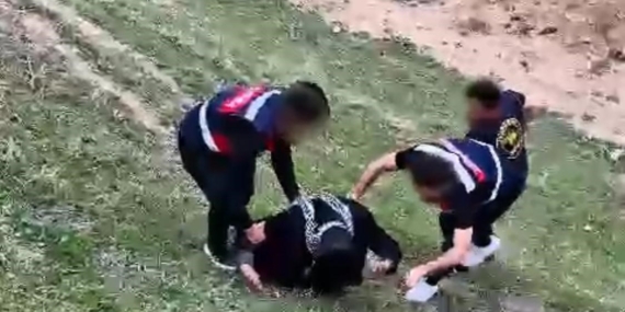 55 Suçtan 223 Yıl Hapis Cezası Olan Firari, Çobanlık Yaparken Ele Geçirildi 55 Suçtan 223 Yıl Hapis Cezası Olan Firari, Çobanlık Yaparken Ele Geçirildi