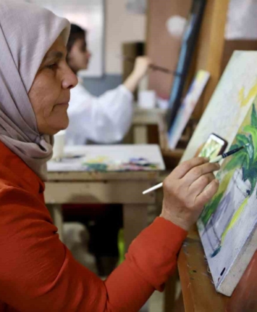 62-yasinda-sanat-yolculuguna-cikan-ressamin-kisisel-sergisi-heyecanla-bekleniyor-4EJL6pPi.jpg