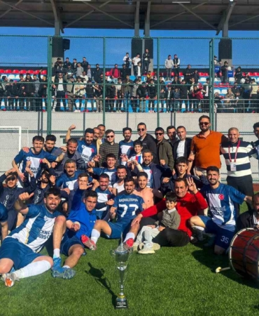 baskalespor-van-amator-ligde-sampiyonluk-sevinci-yasadi-SseKOIFa.jpg