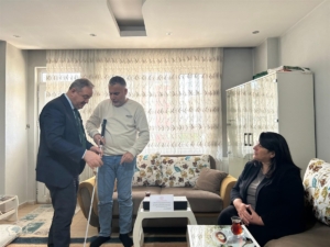 batmanda-gazilere-akilli-baston-hediye-toreni-duzenlendi-7EtBVTDK.jpg
