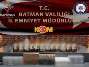 batmanda-kacak-sigara-ve-alkol-operasyonu-yuzlerce-paket-ele-gecirildi-54LHUuD5.jpg